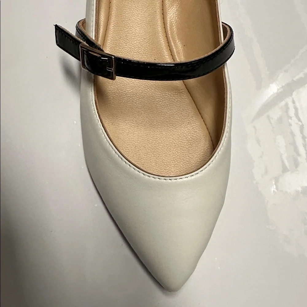 Beautiisoles Maya Pointed Toe Flat White Black Straps Women's 39
